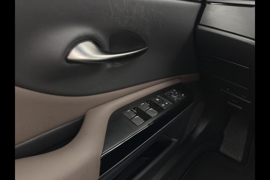 Lexus ES 300h Business Line (INCL-BTW) Aut. *PANO | LEATHER | FULL-LED | ADAPTIVE-CRUISE | BLINDSPOT | KEYLESS | CAMERA | HEATED-COMFORTSEATS | NAVI-FULLMAP | PRIVACY-GLASS | SHIFTPADDLES | ECC | PDC | 18''ALU*