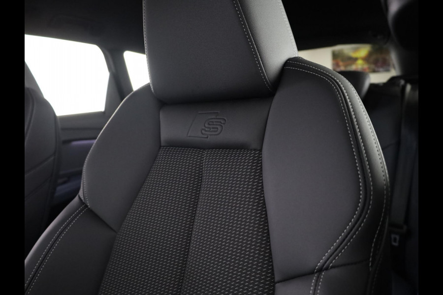 Audi Q4 e-tron S edition performance 82 kWh 286pk | Nieuw model | Per begin december beschikbaar | Keyless | 20 inch Lichtmetalen velgen | Trekhaak | Matrix led | Stoelverwarming
