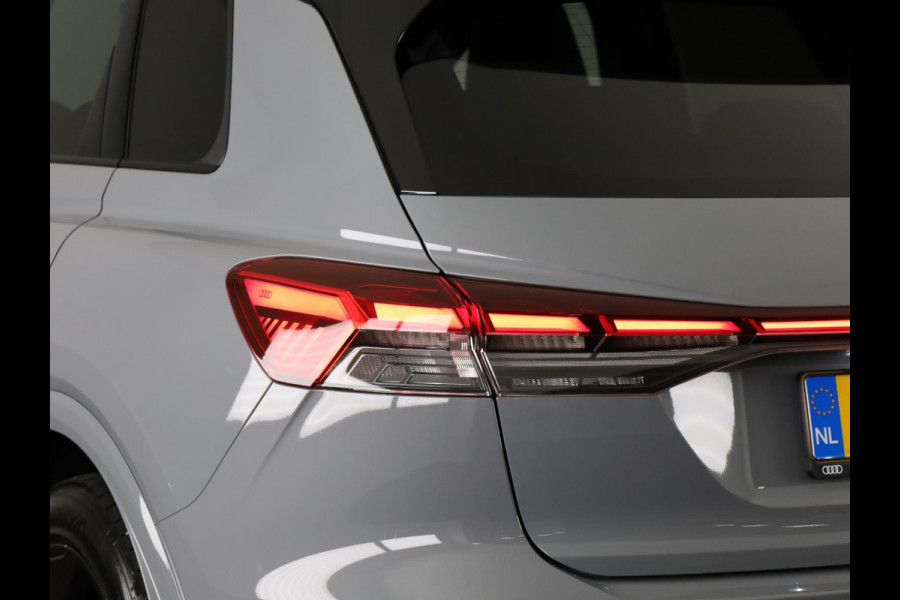 Audi Q4 e-tron S edition performance 82 kWh 286pk | Nieuw model | Per begin december beschikbaar | Keyless | 20 inch Lichtmetalen velgen | Trekhaak | Matrix led | Stoelverwarming