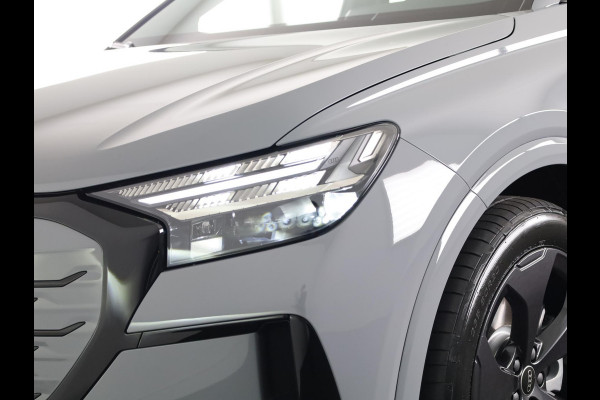 Audi Q4 e-tron S edition performance 82 kWh 286pk | Nieuw model | Per begin december beschikbaar | Keyless | 20 inch Lichtmetalen velgen | Trekhaak | Matrix led | Stoelverwarming