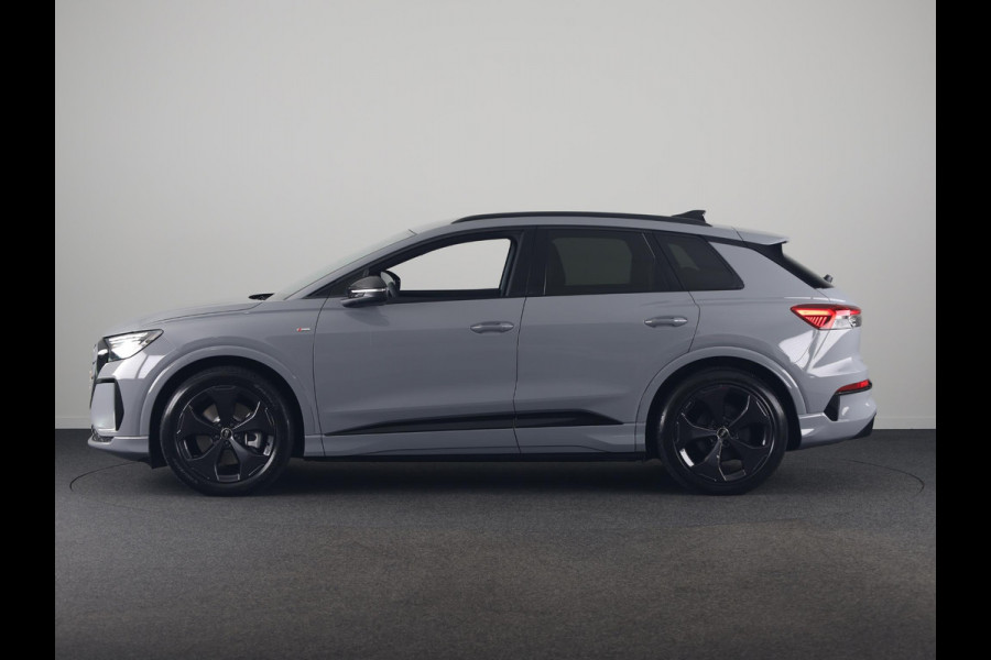 Audi Q4 e-tron S edition performance 82 kWh 286pk | Nieuw model | Per begin december beschikbaar | Keyless | 20 inch Lichtmetalen velgen | Trekhaak | Matrix led | Stoelverwarming