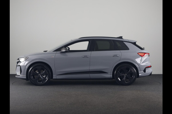 Audi Q4 e-tron S edition performance 82 kWh 286pk | Nieuw model | Per begin december beschikbaar | Keyless | 20 inch Lichtmetalen velgen | Trekhaak | Matrix led | Stoelverwarming