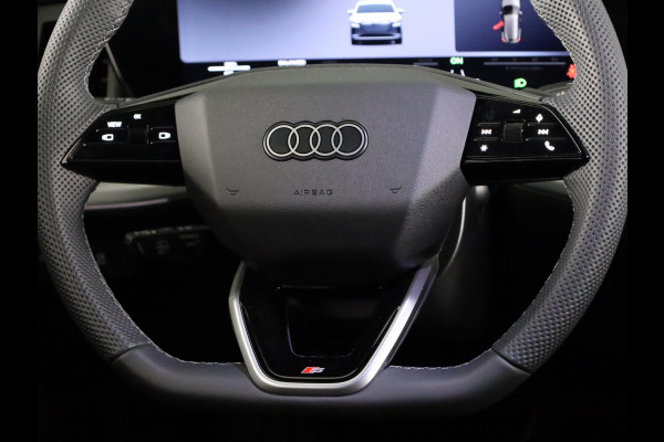 Audi Q4 e-tron S edition performance 82 kWh 286pk | Nieuw model | Per begin december beschikbaar | Keyless | 20 inch Lichtmetalen velgen | Trekhaak | Matrix led | Stoelverwarming