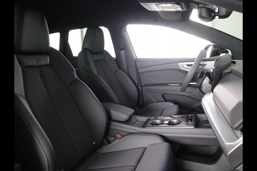 Audi Q4 e-tron S edition performance 82 kWh 286pk | Nieuw model | Per begin december beschikbaar | Keyless | 20 inch Lichtmetalen velgen | Trekhaak | Matrix led | Stoelverwarming