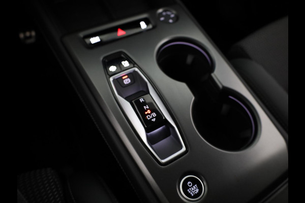Audi Q4 e-tron S edition performance 82 kWh 286pk | Nieuw model | Per begin december beschikbaar | Keyless | 20 inch Lichtmetalen velgen | Trekhaak | Matrix led | Stoelverwarming