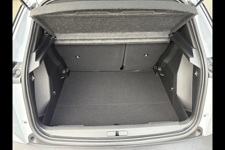 Peugeot e-2008 EV Allure 54 kWh Parkeerhulp/Carplay-Android-auto/Warmtepomp/Cruise-control