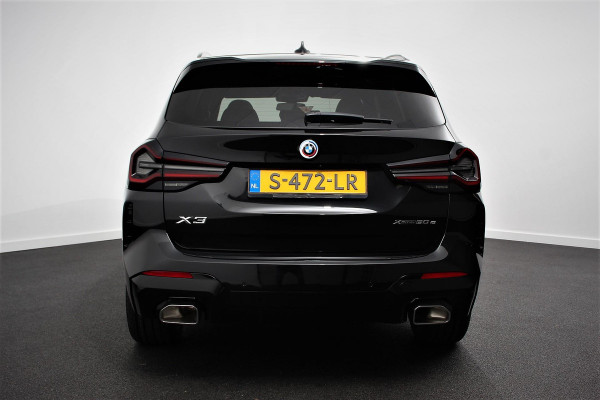 BMW X3 xDrive30e Hybrid M-Sport High Executive Leder Panoramisch Schuifdak Hifi Camera 360 Active Cruise Control Climate Control Parkeer sensoren Lichtmetalen Velgen
