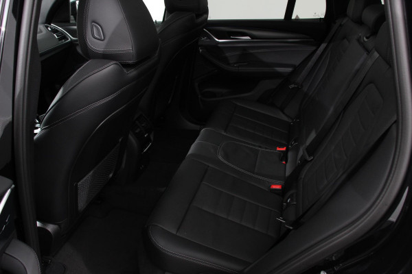 BMW X3 xDrive30e Hybrid M-Sport High Executive Leder Panoramisch Schuifdak Hifi Camera 360 Active Cruise Control Climate Control Parkeer sensoren Lichtmetalen Velgen
