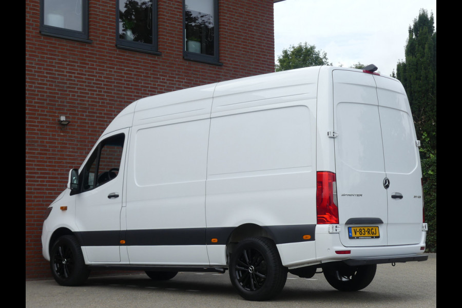 Mercedes-Benz Sprinter 317 CDI L2H2 LED/PDC/Camera/Navigatie Nieuw model