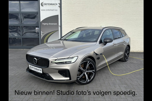 Volvo V60 2.0 T8 Plug-in hybrid AWD Plus Dark | Zwenkbare trekhaak | Adaptieve cruise | Memory  | Blis | Harman Kardon |