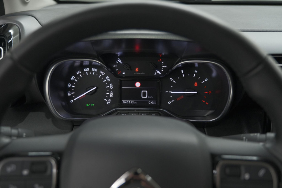 Citroën C3 Aircross PureTech 130 EAT6 Plus | Stoelverwarming | Parkeersensoren | Apple Carplay