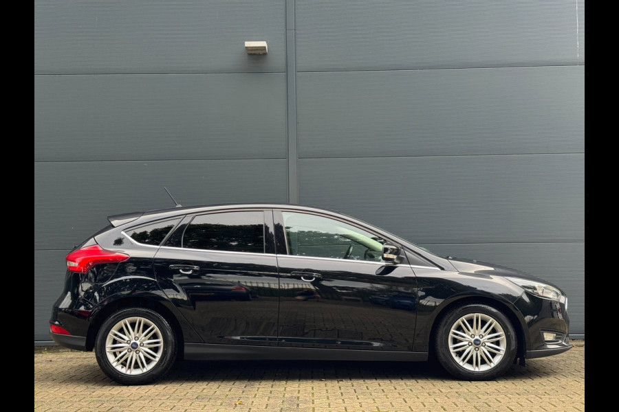 Ford Focus 1.0 Lease Edition / NWE DISTR.RIEM !! / VOORRUITVERW. / ALL-SEASON / CRUISE / BLUET. / CARPLAY / PRIVACY GLASS / '16 !