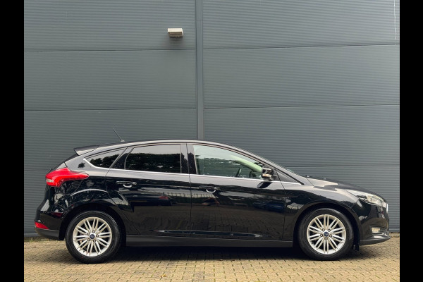 Ford Focus 1.0 Lease Edition / NWE DISTR.RIEM !! / VOORRUITVERW. / ALL-SEASON / CRUISE / BLUET. / CARPLAY / PRIVACY GLASS / '16 !