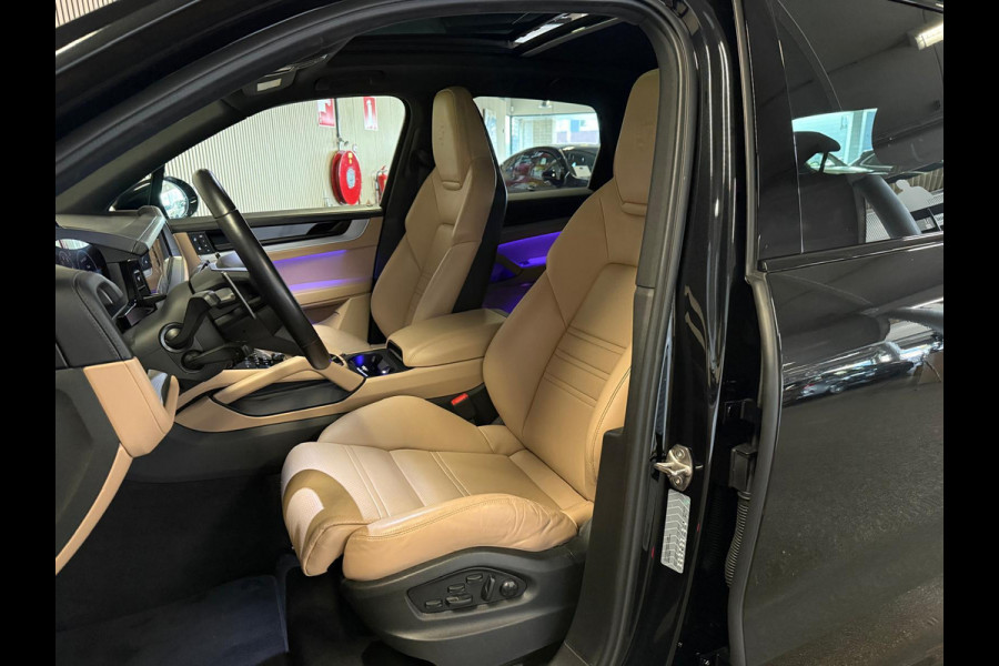 Porsche Cayenne 3.0 E-Hybrid SPORT DESIGN-PANORAMA-LUCHTV.-STOELEN 18 VOUDIG-NPR. € 154.306-NL AUTO-BTW