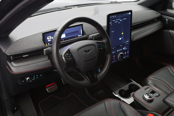 Ford Mustang Mach-E AWD 75 kWh 270 PK, SOH 95 %, Leder, Memory, Adap. Cruise Control, Winterpakket, Carplay, Camera