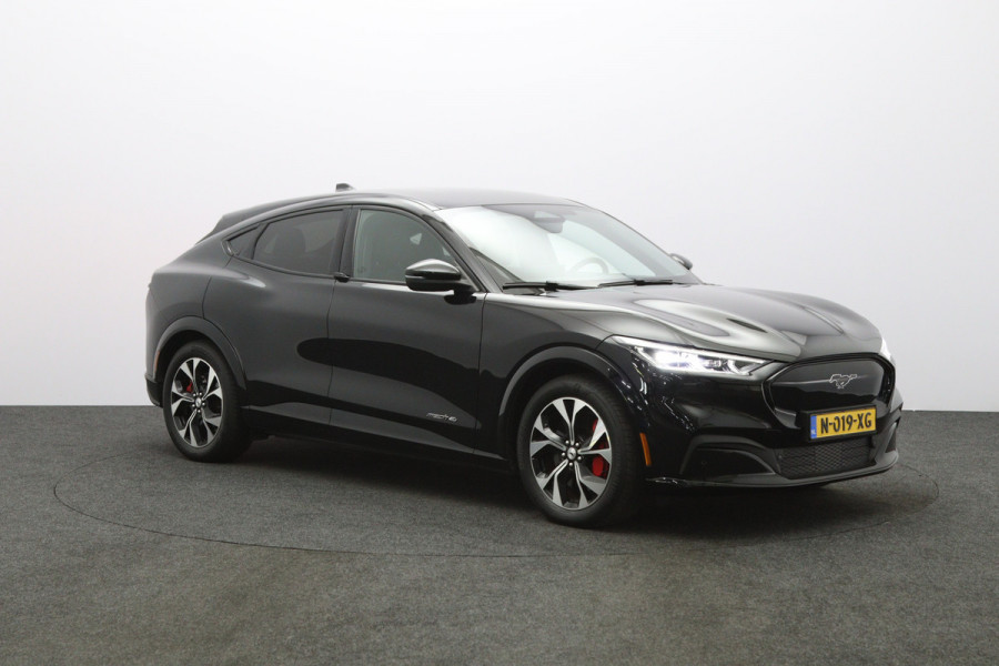 Ford Mustang Mach-E AWD 75 kWh 270 PK, SOH 95 %, Leder, Memory, Adap. Cruise Control, Winterpakket, Carplay, Camera
