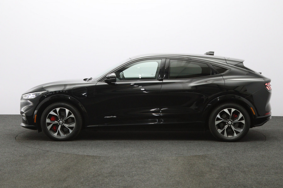 Ford Mustang Mach-E AWD 75 kWh 270 PK, SOH 95 %, Leder, Memory, Adap. Cruise Control, Winterpakket, Carplay, Camera