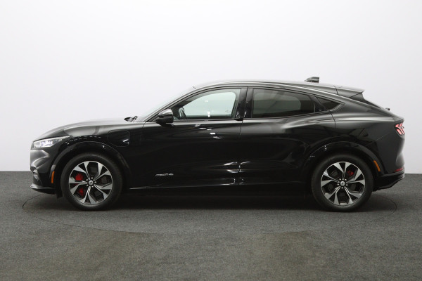 Ford Mustang Mach-E AWD 75 kWh 270 PK, SOH 95 %, Leder, Memory, Adap. Cruise Control, Winterpakket, Carplay, Camera
