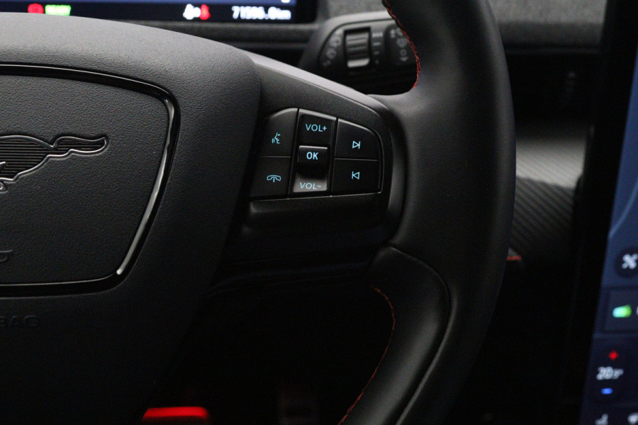 Ford Mustang Mach-E AWD 75 kWh 270 PK, SOH 95 %, Leder, Memory, Adap. Cruise Control, Winterpakket, Carplay, Camera