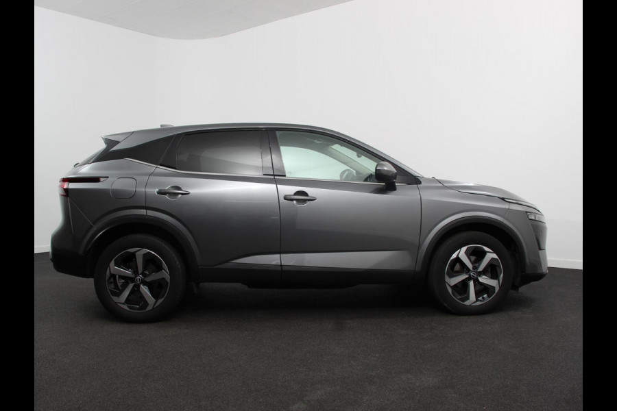 Nissan QASHQAI 1.3 MHEV Automaat N-Connecta Navigatie Apple Carplay/Android Auto Dab Led Camera 360 Adaptive Cruise control Stoelverwarming Climate Control Lichtmetalen velgen