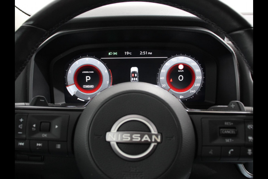 Nissan QASHQAI 1.3 MHEV Automaat N-Connecta Navigatie Apple Carplay/Android Auto Dab Led Camera 360 Adaptive Cruise control Stoelverwarming Climate Control Lichtmetalen velgen