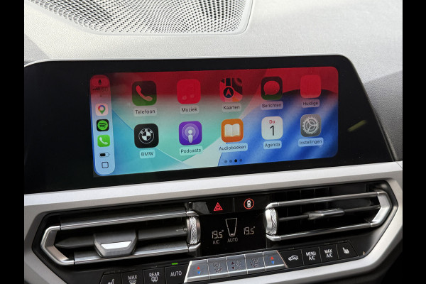 BMW 3 Serie Touring 330e Business Edition Plus | Vol leder | Elektr. trekhaak | Harman/Kardon