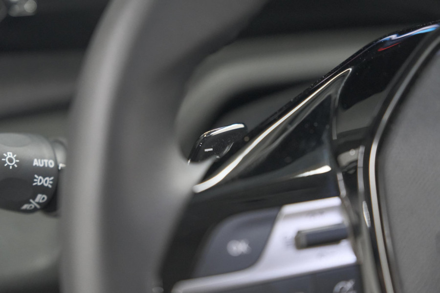 Peugeot 408 1.2 Hybrid 136 e-DCS6 Allure | 360 Camera | Adaptieve Cruise Control | Navigatie