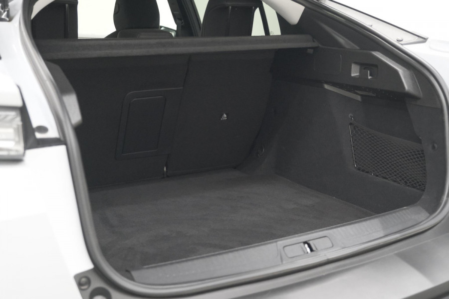 Peugeot 408 1.2 Hybrid 136 e-DCS6 Allure | 360 Camera | Adaptieve Cruise Control | Navigatie
