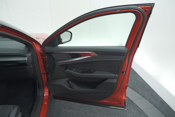 Renault Austral 1.2 E-Tech Full Hybrid 200 Techno | 1500 KG Trekgewicht | 360 Camera | Panoramadak | Adaptieve Cruise Control