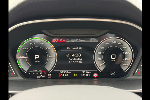 Audi Q3 45 TFSI e Advanced edition | Stoelverwarming | Navigatie | Parkeersensoren | Adaptive Cruise Control | Matrix LED | DAB | Parkeersensoren | Nanograu | SOH 95%