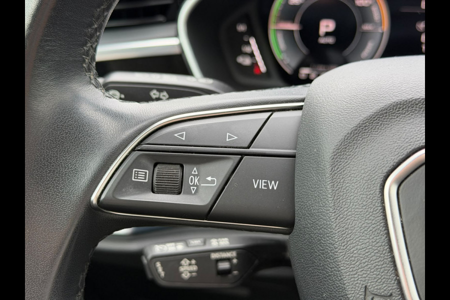 Audi Q3 45 TFSI e Advanced edition | Stoelverwarming | Navigatie | Parkeersensoren | Adaptive Cruise Control | Matrix LED | DAB | Parkeersensoren | Nanograu | SOH 95%