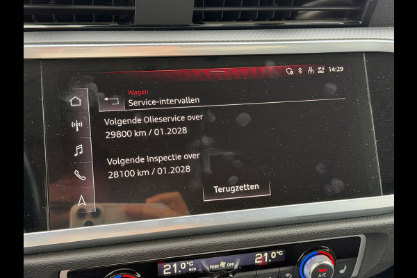 Audi Q3 45 TFSI e Advanced edition | Stoelverwarming | Navigatie | Parkeersensoren | Adaptive Cruise Control | Matrix LED | DAB | Parkeersensoren | Nanograu | SOH 95%