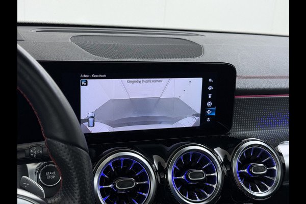 Mercedes-Benz EQB 250 AMG Pano-Dak 7-Pers.Leer/Alcantara Night Line Adap.Cruise Head-Up Display Lmv 20"Premium plus SOH 95% Elek.Stoelen+Memory+Ve Actieve park-assist Licht en zichtpakket 7-Persoons Led Privacy Glas DAB 1e Eigenaar Dealeronderhouden Origineel Nederlandse Auto