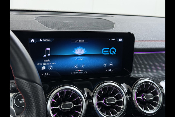 Mercedes-Benz EQB 250 AMG Pano-Dak 7-Pers.Leer/Alcantara Night Line Adap.Cruise Head-Up Display Lmv 20"Premium plus SOH 95% Elek.Stoelen+Memory+Ve Actieve park-assist Licht en zichtpakket 7-Persoons Led Privacy Glas DAB 1e Eigenaar Dealeronderhouden Origineel Nederlandse Auto