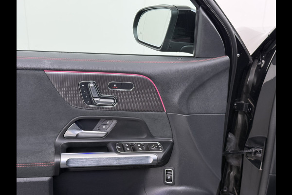 Mercedes-Benz EQB 250 AMG Pano-Dak 7-Pers.Leer/Alcantara Night Line Adap.Cruise Head-Up Display Lmv 20"Premium plus SOH 95% Elek.Stoelen+Memory+Ve Actieve park-assist Licht en zichtpakket 7-Persoons Led Privacy Glas DAB 1e Eigenaar Dealeronderhouden Origineel Nederlandse Auto