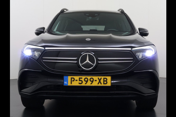 Mercedes-Benz EQB 250 AMG Pano-Dak 7-Pers.Leer/Alcantara Night Line Adap.Cruise Head-Up Display Lmv 20"Premium plus SOH 95% Elek.Stoelen+Memory+Ve Actieve park-assist Licht en zichtpakket 7-Persoons Led Privacy Glas DAB 1e Eigenaar Dealeronderhouden Origineel Nederlandse Auto