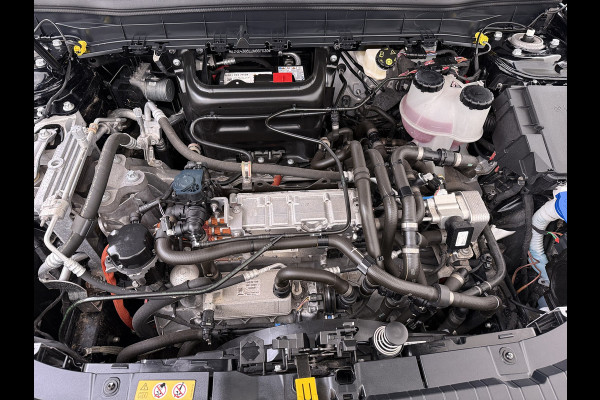 Mercedes-Benz EQB 250 AMG Pano-Dak 7-Pers.Leer/Alcantara Night Line Adap.Cruise Head-Up Display Lmv 20"Premium plus SOH 95% Elek.Stoelen+Memory+Ve Actieve park-assist Licht en zichtpakket 7-Persoons Led Privacy Glas DAB 1e Eigenaar Dealeronderhouden Origineel Nederlandse Auto