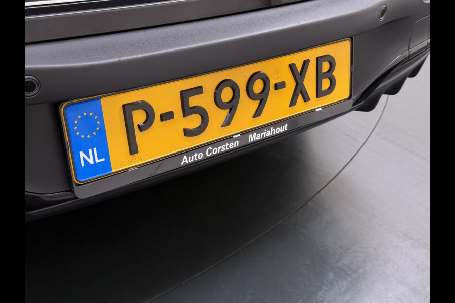 Mercedes-Benz EQB 250 AMG Pano-Dak 7-Pers.Leer/Alcantara Night Line Adap.Cruise Head-Up Display Lmv 20"Premium plus SOH 95% Elek.Stoelen+Memory+Ve Actieve park-assist Licht en zichtpakket 7-Persoons Led Privacy Glas DAB 1e Eigenaar Dealeronderhouden Origineel Nederlandse Auto