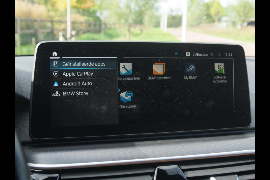 BMW 5 Serie Touring 530e Business Edition Plus | M-Pakket | Head-Up Display | LED-Laser | Camera | Sfeerverlichting | ACC | NL-Auto |