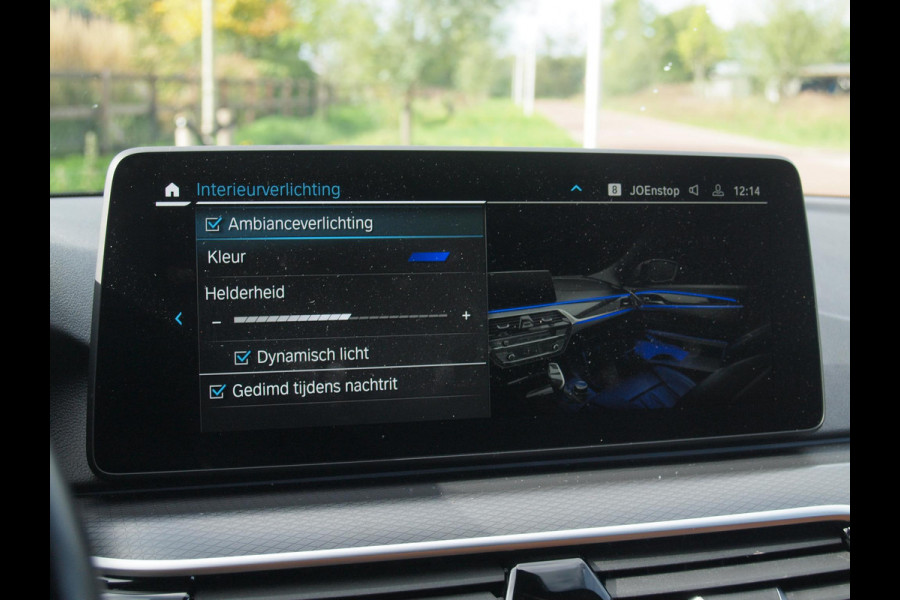BMW 5 Serie Touring 530e Business Edition Plus | M-Pakket | Head-Up Display | LED-Laser | Camera | Sfeerverlichting | ACC | NL-Auto |