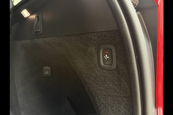Volvo XC90 2.0 T8 Recharge AWD Inscription Expression 19"/Leder/Trekhaak/Standkachel/Harman Kardon/Camera/Full LED/Apple Carplay & Android Auto/Keyless/Adaptieve cruise