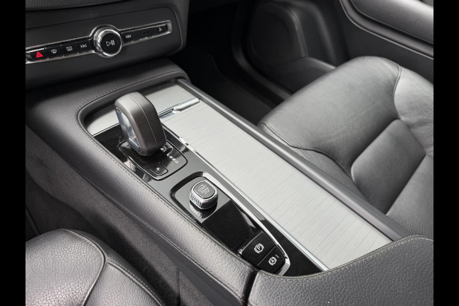 Volvo XC90 2.0 T8 Recharge AWD Inscription Expression 19"/Leder/Trekhaak/Standkachel/Harman Kardon/Camera/Full LED/Apple Carplay & Android Auto/Keyless/Adaptieve cruise