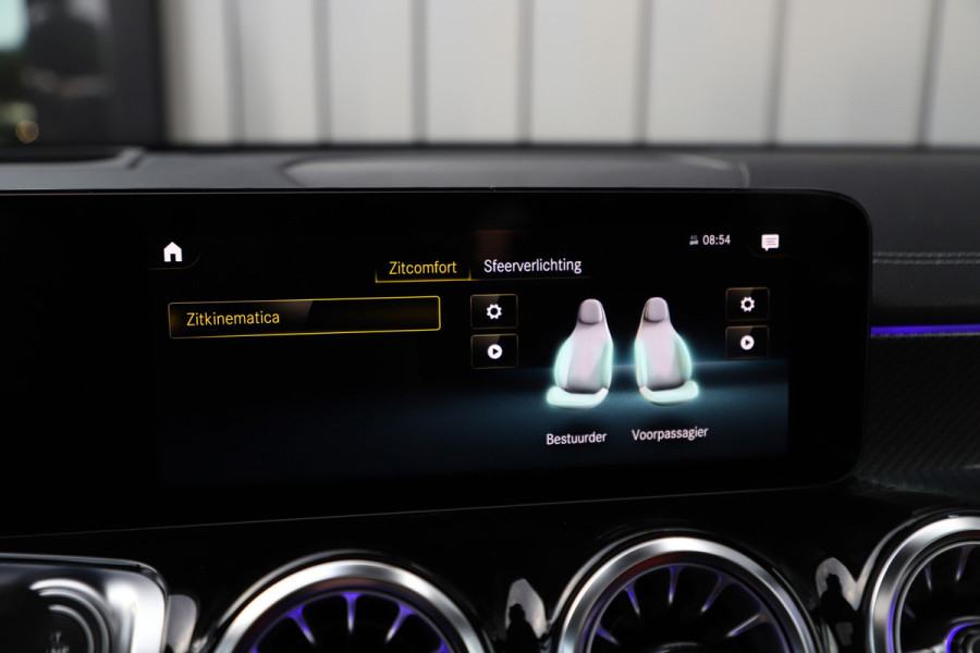 Mercedes-Benz GLB-Klasse AMG 35 4-Matic | 306PK | 7 Persoons | Head-up | Keyless-go | Adapt. onderstel | Memory | Pano | Distronic+ | Sfeerverlichting |
