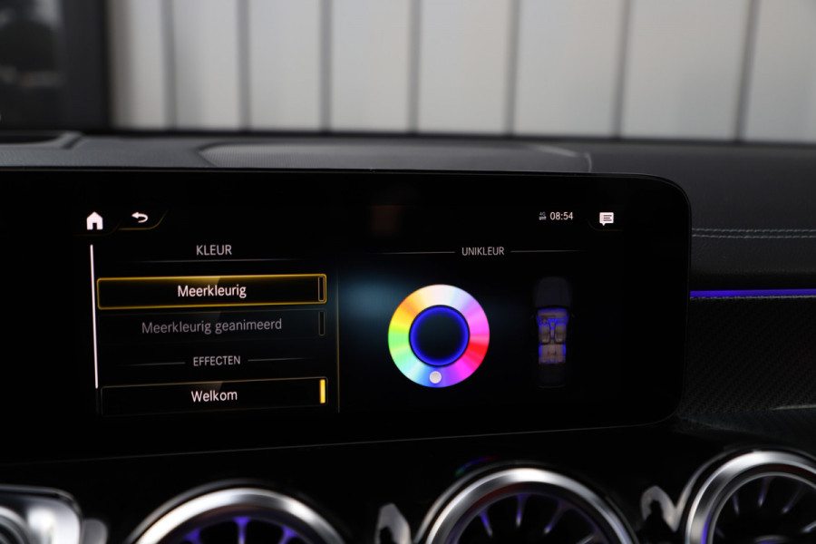 Mercedes-Benz GLB-Klasse AMG 35 4-Matic | 306PK | 7 Persoons | Head-up | Keyless-go | Adapt. onderstel | Memory | Pano | Distronic+ | Sfeerverlichting |