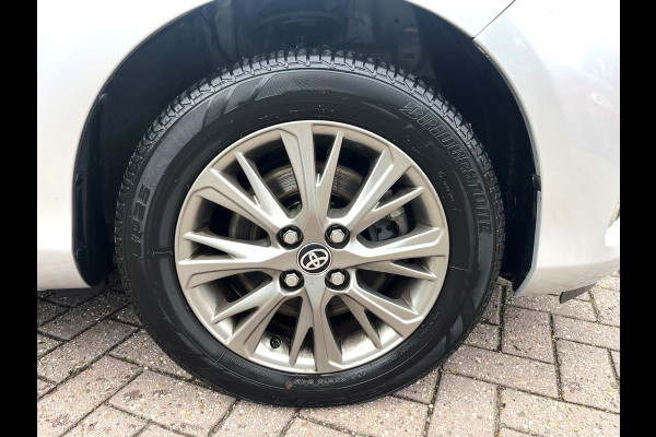 Toyota Yaris 1.5 VVT-i Dynamic Automaat, 16.000 km !