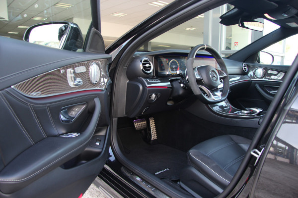Mercedes-Benz E-Klasse Estate AMG 63 S 4MATIC+ | Keramisch | Driver's Pack | Pano | Burmester | Head-up