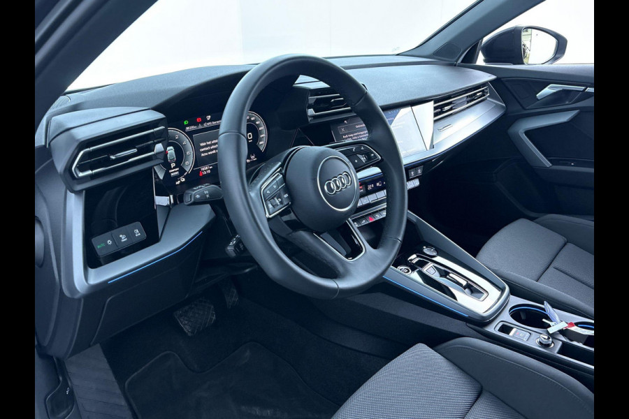 Audi A3 Sportback 40 TFSI e Advanced edition 204 pk S-tronic | Verlengde garantie | Navigatie | Parkeersensoren (Park assist) | Achteruitrijcamera | Adaptieve cruise control |