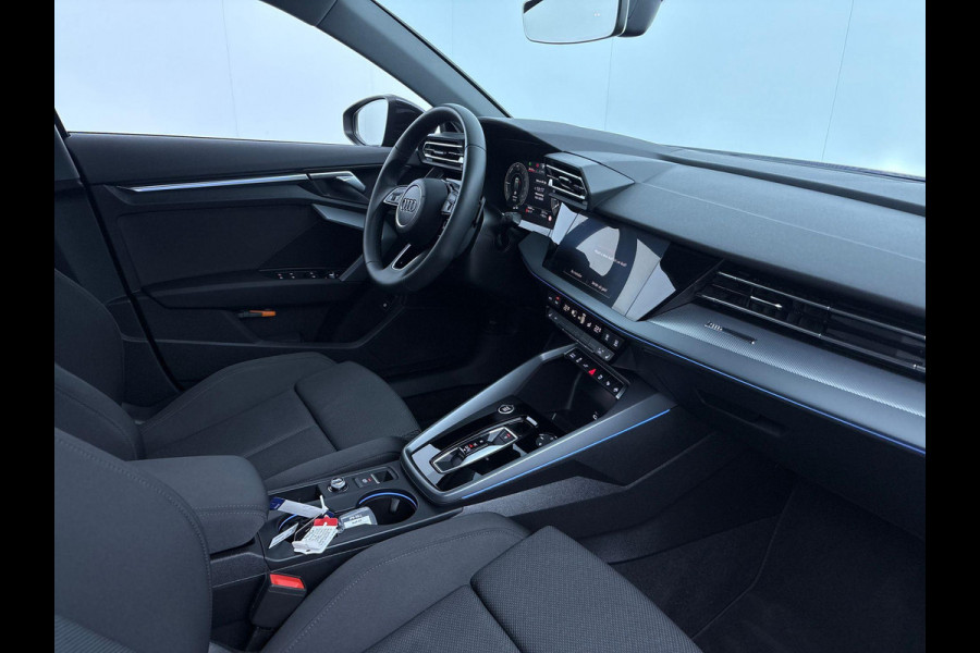 Audi A3 Sportback 40 TFSI e Advanced edition 204 pk S-tronic | Verlengde garantie | Navigatie | Parkeersensoren (Park assist) | Achteruitrijcamera | Adaptieve cruise control |