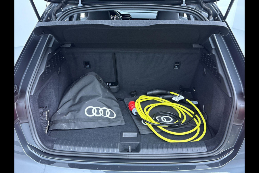 Audi A3 Sportback 40 TFSI e Advanced edition 204 pk S-tronic | Verlengde garantie | Navigatie | Parkeersensoren (Park assist) | Achteruitrijcamera | Adaptieve cruise control |