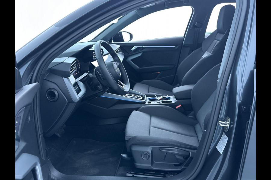 Audi A3 Sportback 40 TFSI e Advanced edition 204 pk S-tronic | Verlengde garantie | Navigatie | Parkeersensoren (Park assist) | Achteruitrijcamera | Adaptieve cruise control |